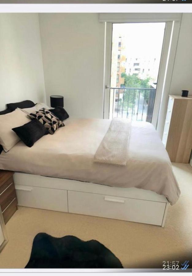 Luxury One Bedroom Apartment London Exterior foto